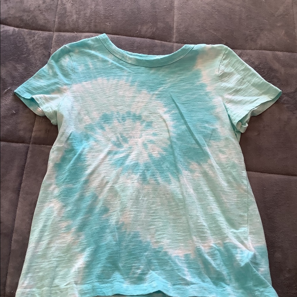 Women’s GAP tee